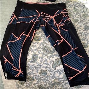 Champion cropped spandex pants